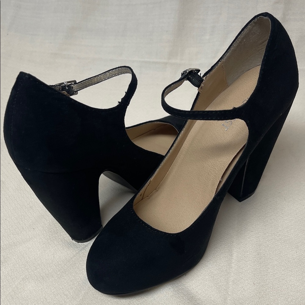 Nine West Black Suede Mary Jane Heels - Picture 7 of 13